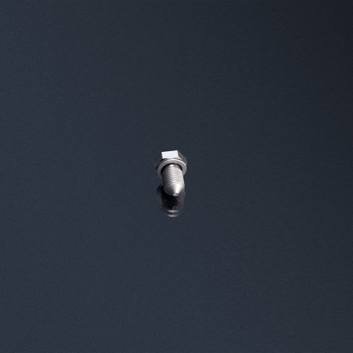 07eins Ölablassschraube Ölwanne Verschlussschraube mit neuem Dichtring N90813201 / N90813202 / N90813203: Die 07eins Ölablassschraube mit neuem Dichtring ist eine qualitativ hochwertige Verschlussschraube für die Ölwanne und sollte bei jedem Ölwechsel erneuert werden. Hochwertige Materialien: Die 07eins Ölablassschrauben mit Dichtring besteht aus hochwertigem Materialien, das den Belastungen im Motor standhält und für eine zuverlässige Abdichtung sorgt.