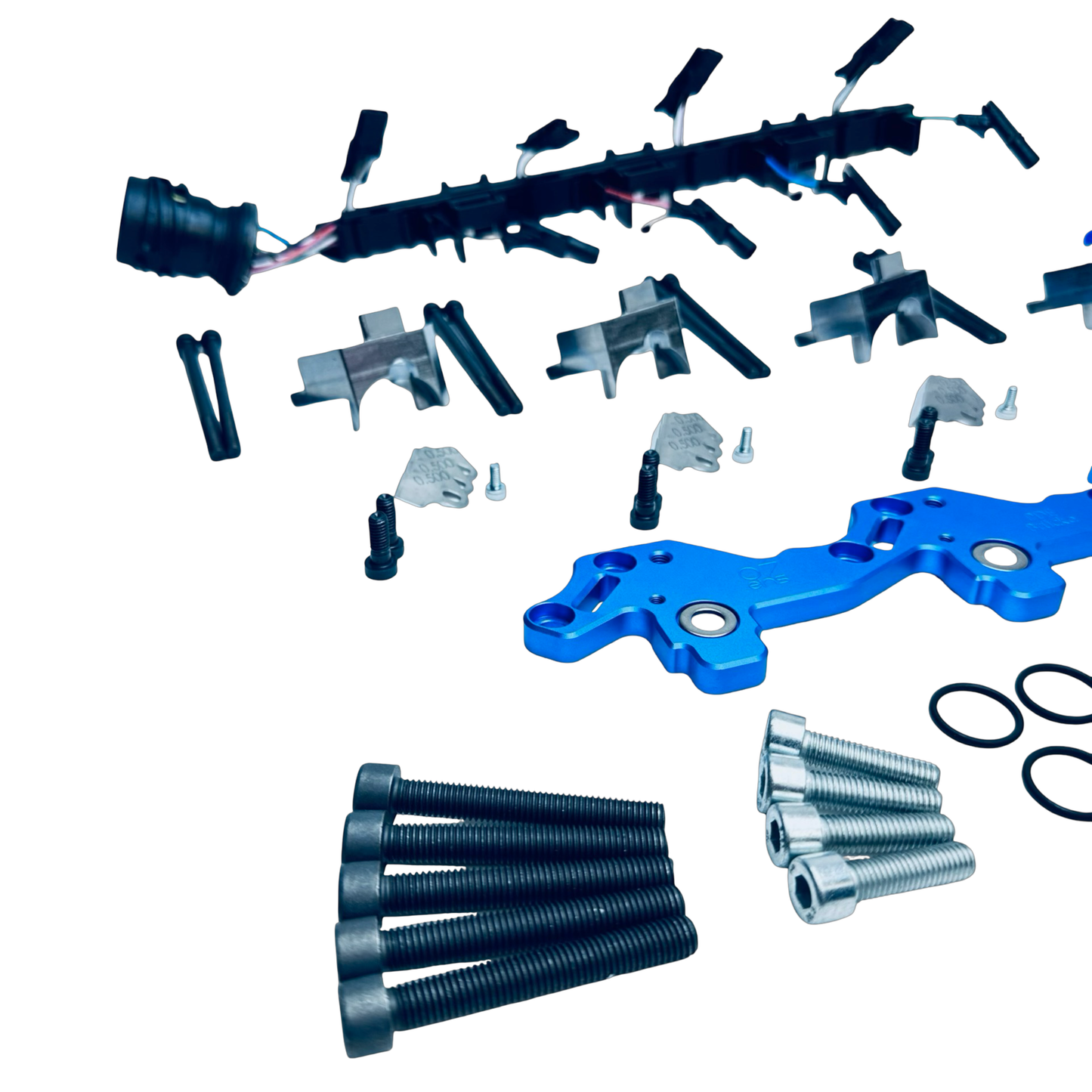 Original 07eins 16V PDE-Brücke Ultimate-Set für 2.0 TDI 16V mit Bosch-PDEs: 16V PDE-Brücke, Montage-Set, original VW Leitungssatz (modifiziert) & 4× verstärkte VITON-Dichtungen.