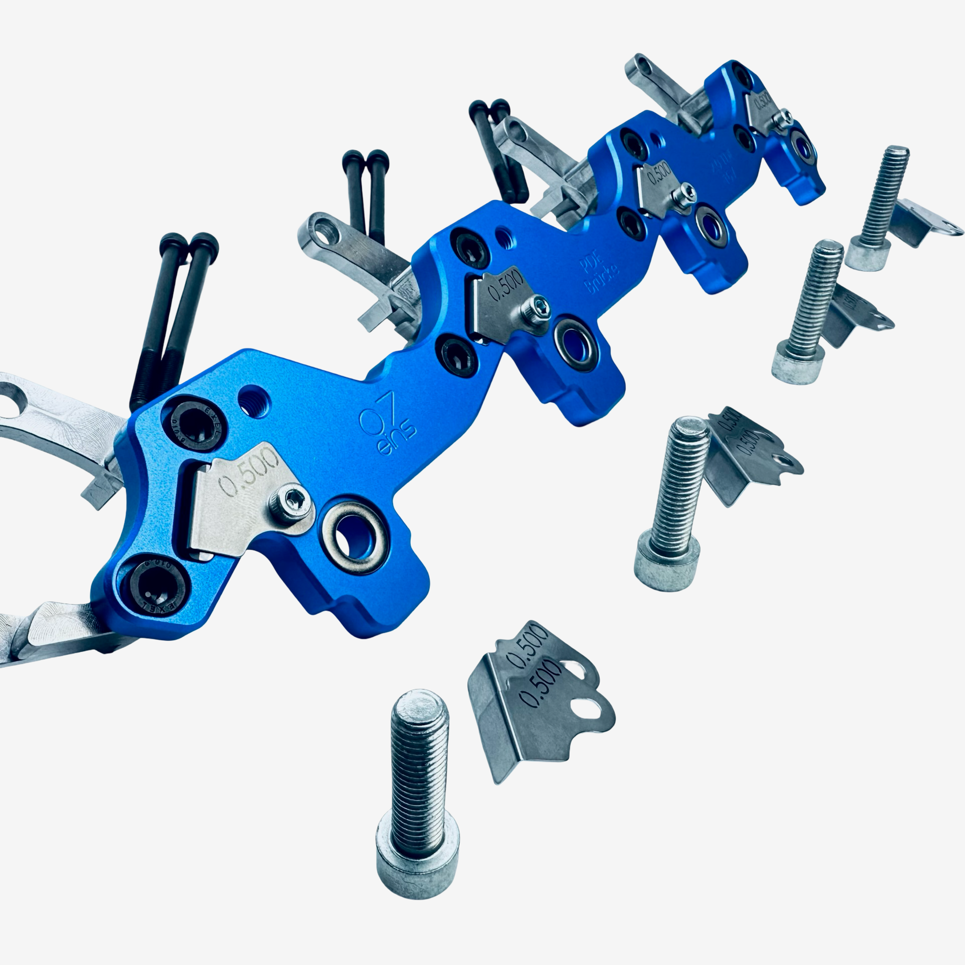 Original 07eins 16V PDE-Brücke für passende 2.0 TDI 16V mit Bosch-PDEs. Stabilisiert PDEs, reduziert Kippbewegung, Einlaufspuren und Diesel im Öl.