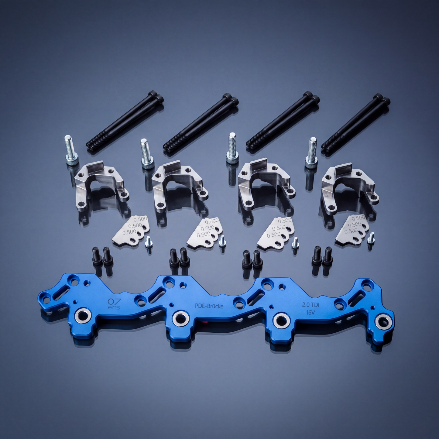 Original 07eins 16V PDE-Brücke Ultimate-Set für 2.0 TDI 16V mit Bosch-PDEs: 16V PDE-Brücke, Montage-Set, original VW Leitungssatz (modifiziert) & 4× verstärkte VITON-Dichtungen.